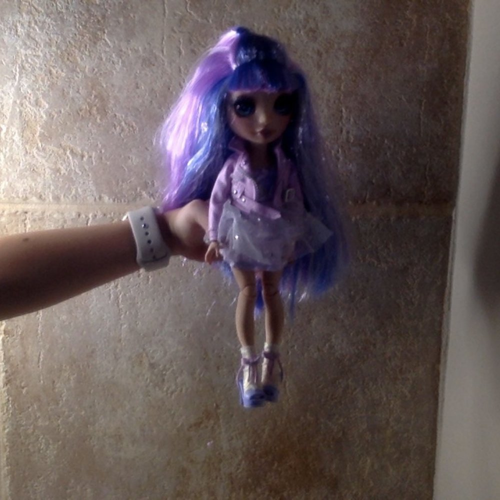 Rainbow high doll - Picture 1 of 5